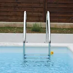 Lägenhet Filipovic With Pool *