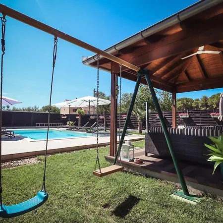 Filipovic With Pool Διαμέρισμα