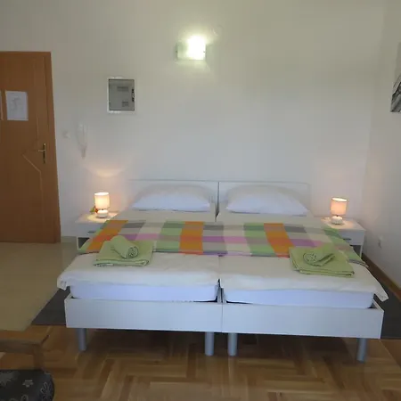 Διαμέρισμα Filipovic With Pool Biograd Na Moru