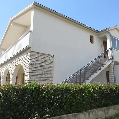 Διαμέρισμα Filipovic With Pool