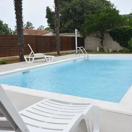 Διαμέρισμα Filipovic With Pool *
